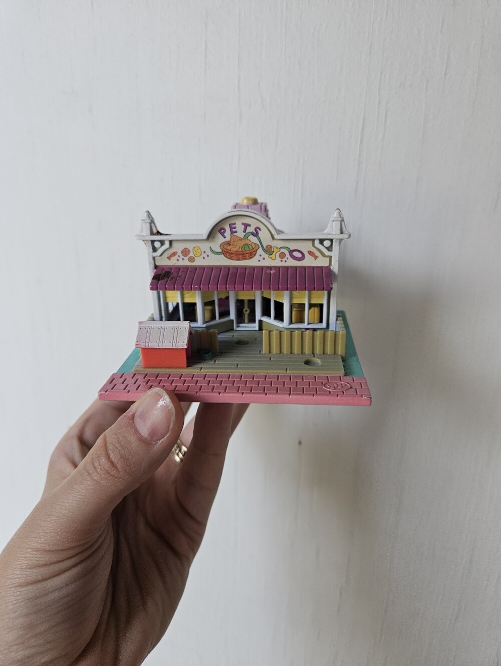 Vintage 1993 Polly Pocket Pet Shop Building Only